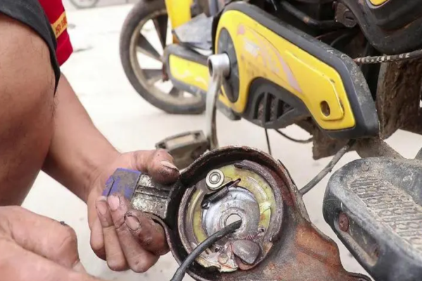 黔南州电动车刹车故障